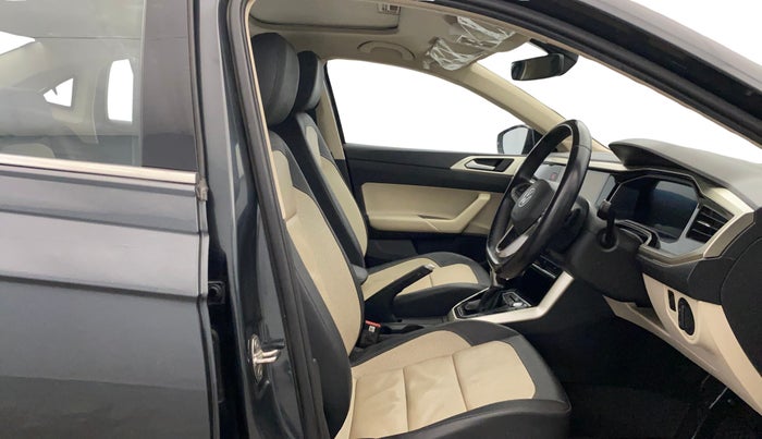 2023 Volkswagen VIRTUS TOPLINE TSI 1.0 AT, Petrol, Automatic, 59,729 km, Right Side Front Door Cabin