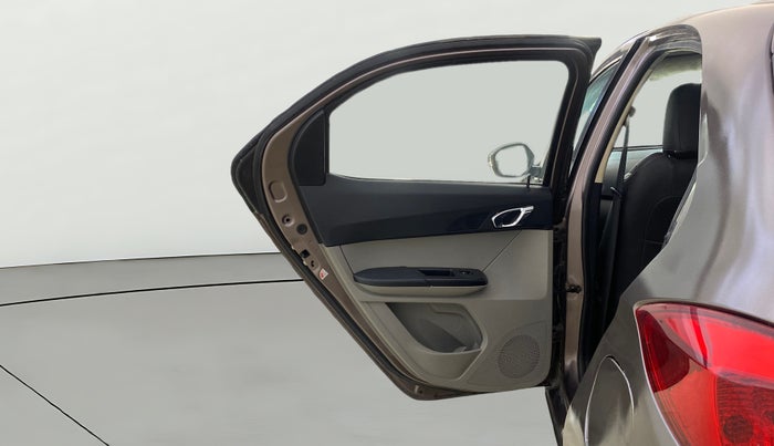 2016 Tata Tiago XZ PETROL, Petrol, Manual, 22,545 km, LHS Rear Door