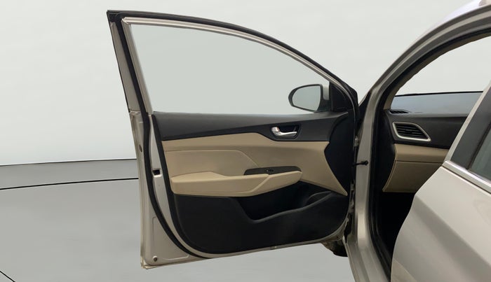 2018 Hyundai Verna 1.6 VTVT SX, Petrol, Manual, 51,957 km, LHS Front Door