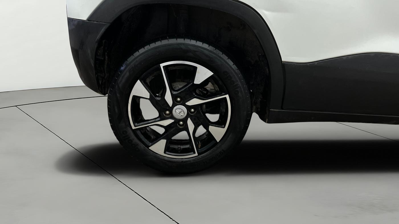 2023 Tata PUNCH CREATIVE  MT, Petrol, Manual, 15,089 km, Right Rear Wheel