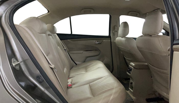 2018 Maruti Ciaz DELTA 1.5 SHVS MT PETROL, Petrol, Manual, 82,158 km, Right Side Rear Door Cabin