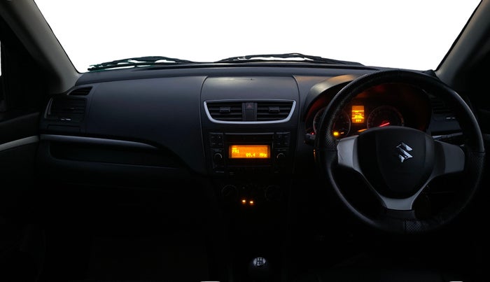 2017 Maruti Swift VXI, Petrol, Manual, 26,489 km, Dashboard