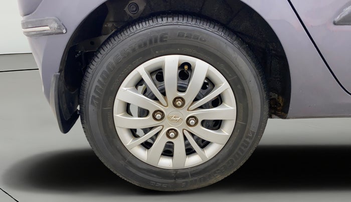 2014 Hyundai i10 SPORTZ 1.1, Petrol, Manual, 27,397 km, Right Rear Wheel