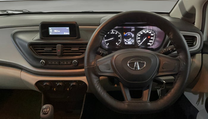 2021 Tata ALTROZ XE PETROL, Petrol, Manual, 19,605 km, Steering Wheel Close Up