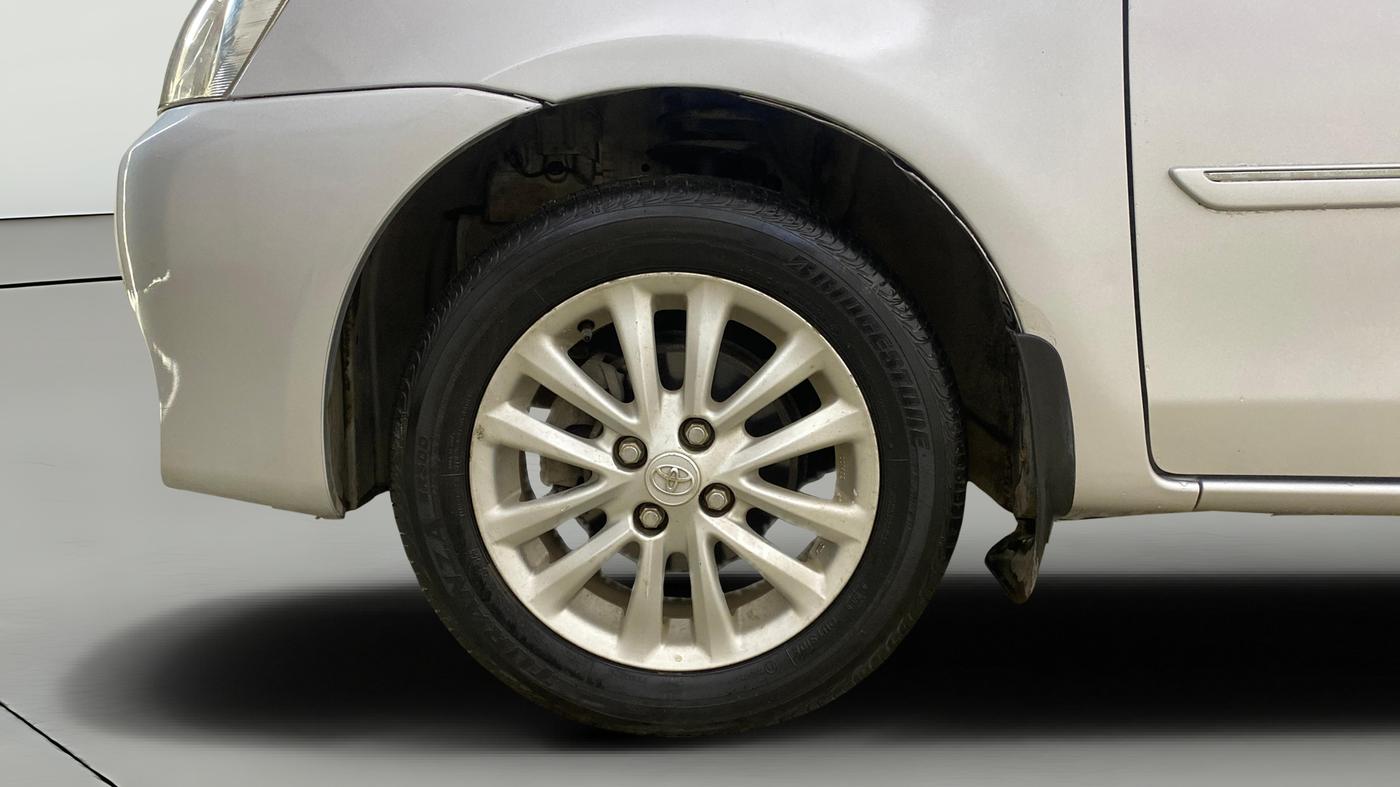 2016 Toyota Etios VX, Petrol, Manual, 26,865 km, Left Front Wheel