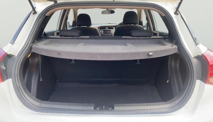 2019 Hyundai Elite i20 ASTA (O) CVT, Petrol, Automatic, 37,378 km, Boot Open Zoomed View