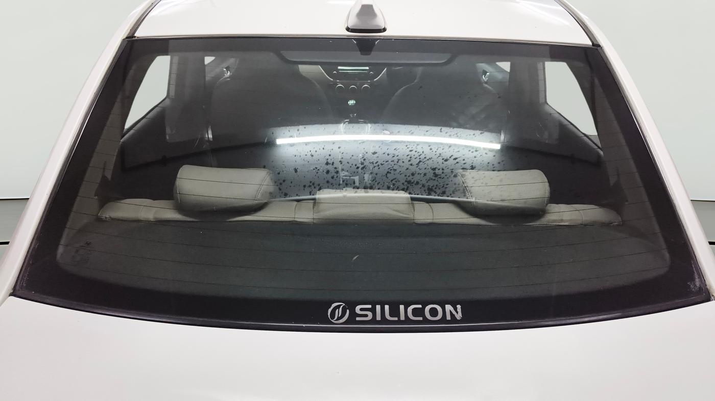 2017 Hyundai Xcent SX 1.2, CNG, Manual, 98,544 km, Rear Windshield