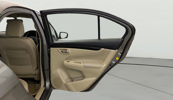 2017 Maruti Ciaz ZETA 1.4  MT PETROL, Petrol, Manual, 94,660 km, RHS Rear Door