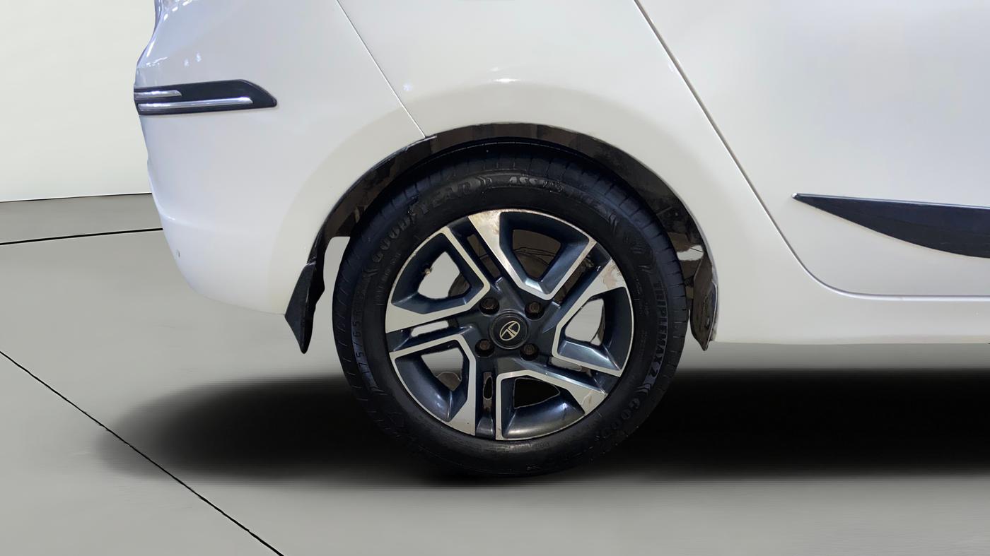 2019 Tata TIGOR XZ PLUS PETROL, CNG, Manual, 93,703 km, Right Rear Wheel