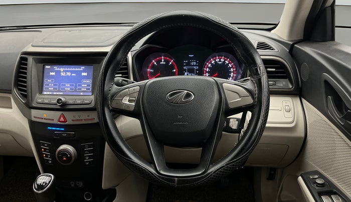 2020 Mahindra XUV300 W6 1.5 DIESEL, Diesel, Manual, 50,032 km, Steering Wheel Close Up