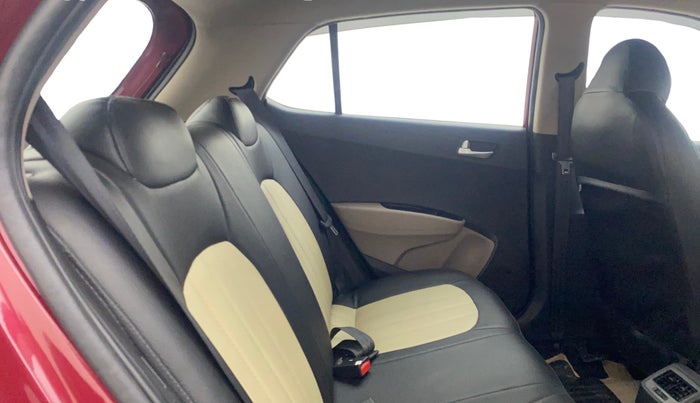 2015 Hyundai Grand i10 SPORTZ 1.2 KAPPA VTVT, Petrol, Manual, 47,821 km, Right Side Rear Door Cabin