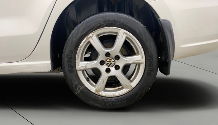 2013 Volkswagen Vento HIGHLINE 1.6 MPI, Petrol, Manual, 1,14,206 km, Left Rear Wheel