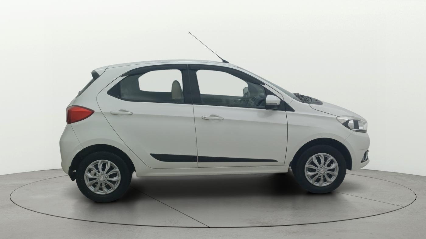 2019 Tata Tiago XZ PETROL, Petrol, Manual, 54,578 km, Right Side View