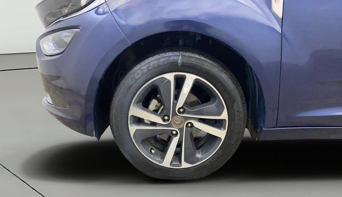 2023 Tata ALTROZ XZ PLUS SUNROOF CNG, CNG, Manual, 25,653 km, Left Front Wheel