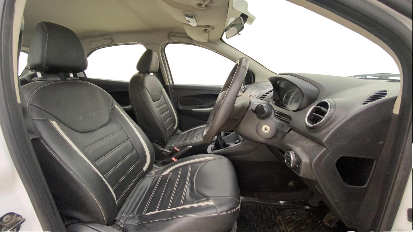2016 Ford New Figo TITANIUM 1.2 PETROL MT, Petrol, Manual, 1,12,022 km, Right Side Front Door Cabin