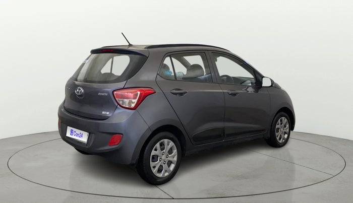 2016 Hyundai Grand i10 SPORTZ 1.2 KAPPA VTVT, Petrol, Manual, 30,747 km, Right Back Diagonal