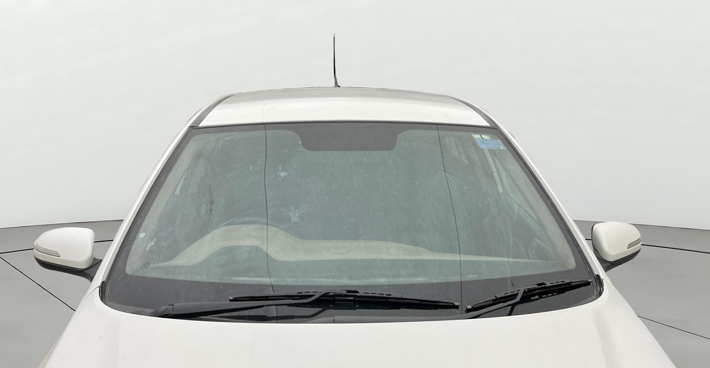 2015 Hyundai Elite i20 ASTA 1.2, Petrol, Manual, 50 km, Front Windshield