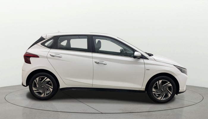 2022 Hyundai NEW I20 ASTA (O) 1.2 AT, Petrol, Automatic, 72,207 km, Right Side View