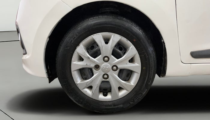 2015 Hyundai Grand i10 SPORTZ 1.2 KAPPA VTVT, Petrol, Manual, 48,027 km, Left Front Wheel