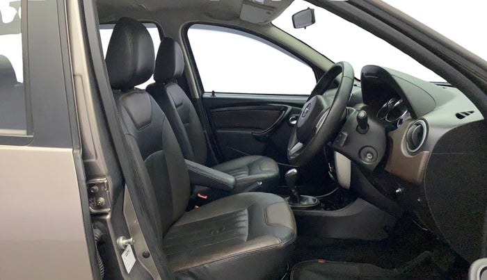 2017 Nissan Terrano XV D PREMIUM AMT, Diesel, Automatic, 74,328 km, Right Side Front Door Cabin