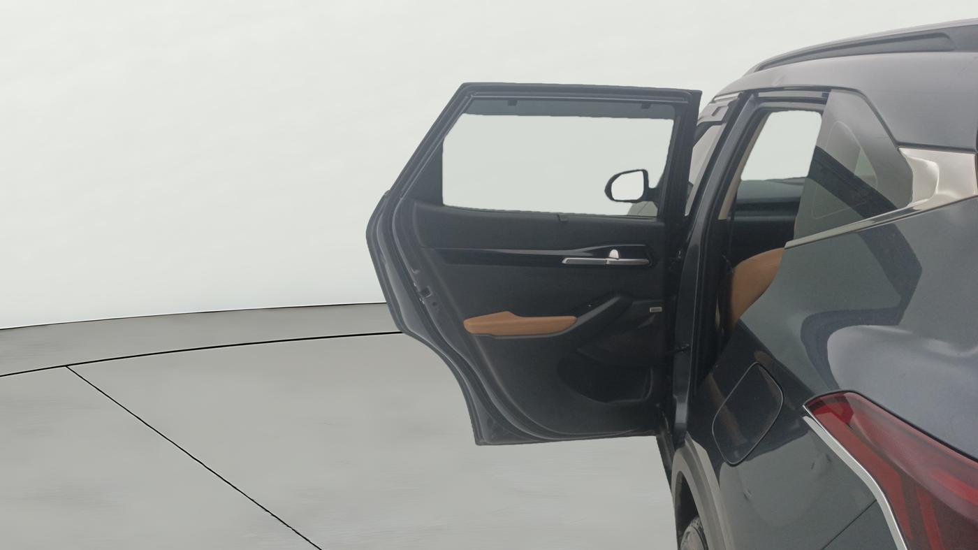 2021 KIA SELTOS HTX PLUS AT1.5 DIESEL, Diesel, Automatic, 1,17,539 km, LHS Rear Door