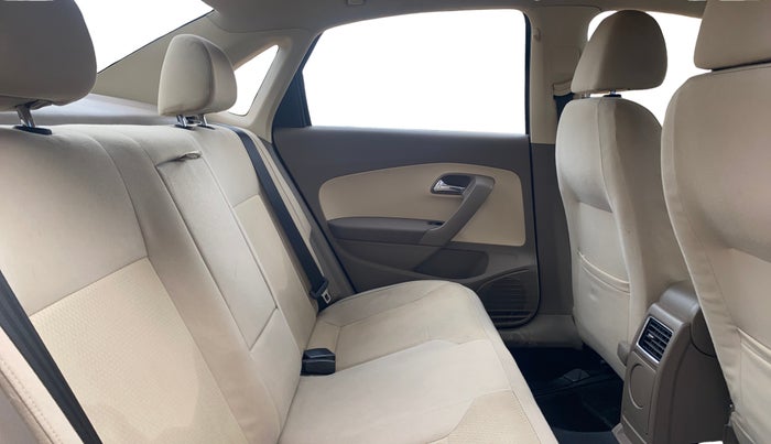 2013 Skoda Rapid ELEGANCE 1.6 TDI CR MT, Diesel, Manual, 85,878 km, Right Side Rear Door Cabin