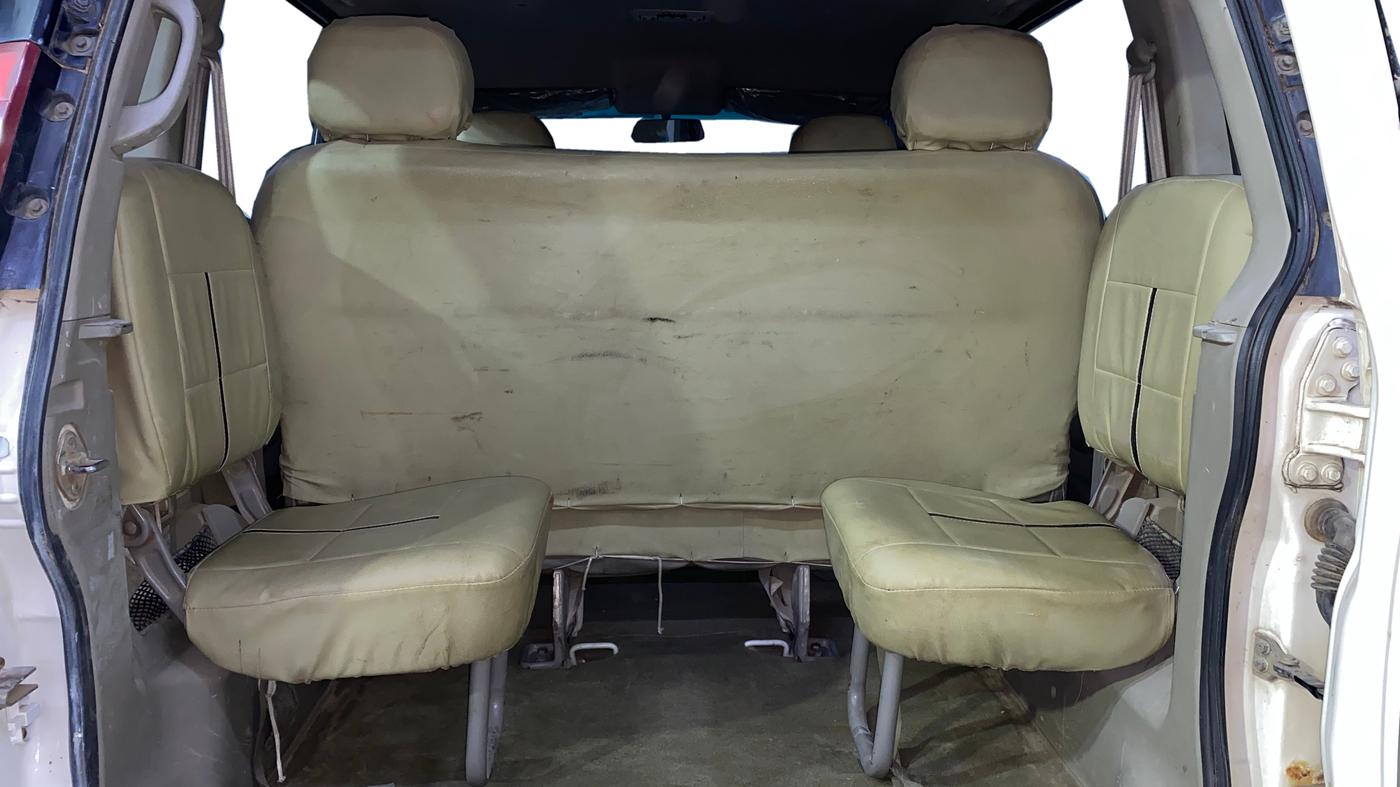 2013 Mahindra Quanto C4, Diesel, Manual, 97,159 km, Third Seat Row ( optional )