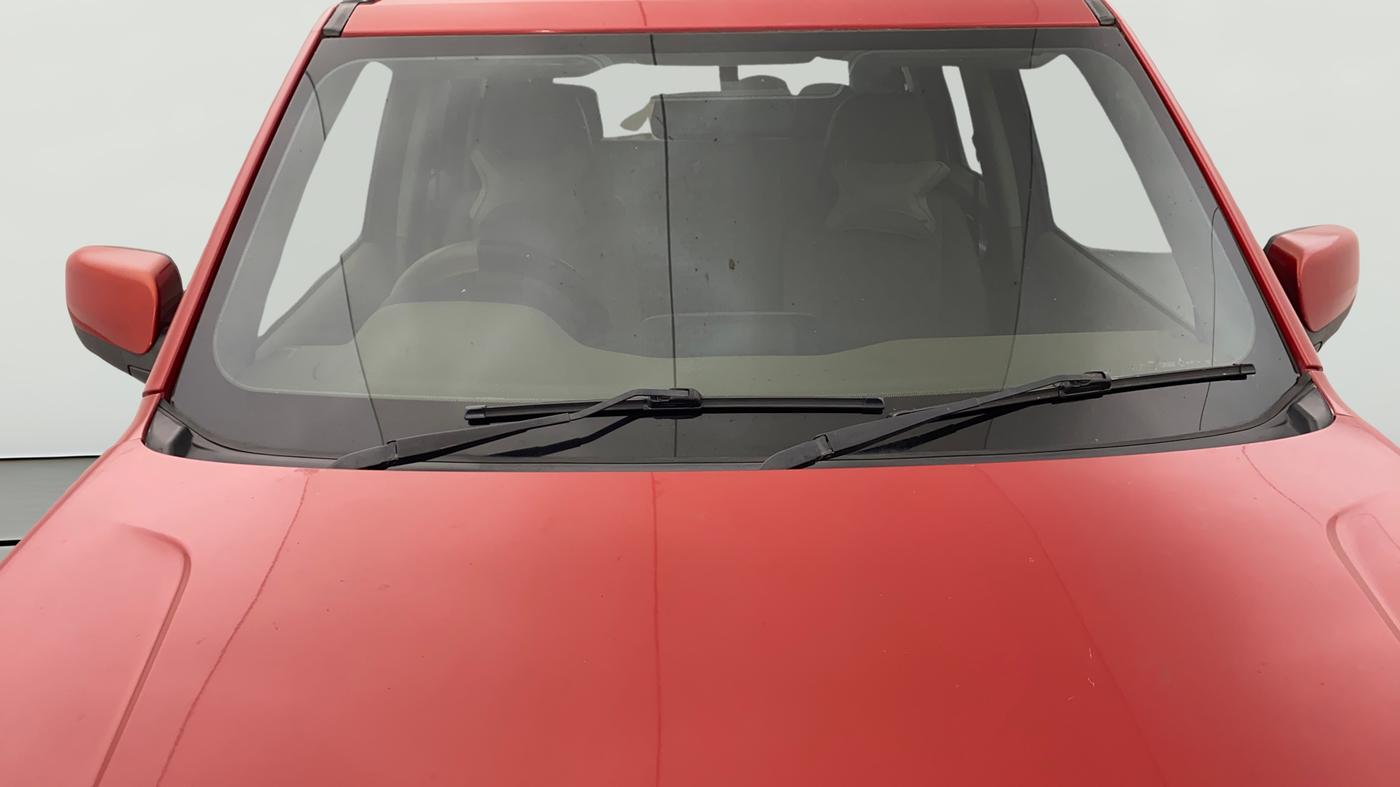 2018 Mahindra TUV300 T10, Diesel, Manual, 74,032 km, Front Windshield