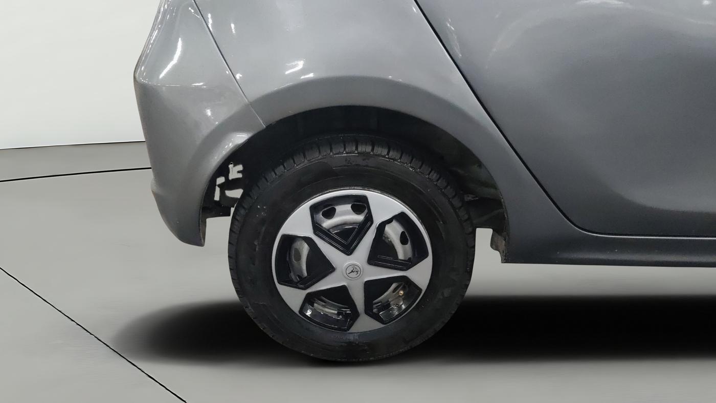 2018 Tata Tiago XM PETROL, Petrol, Manual, 70,355 km, Right Rear Wheel