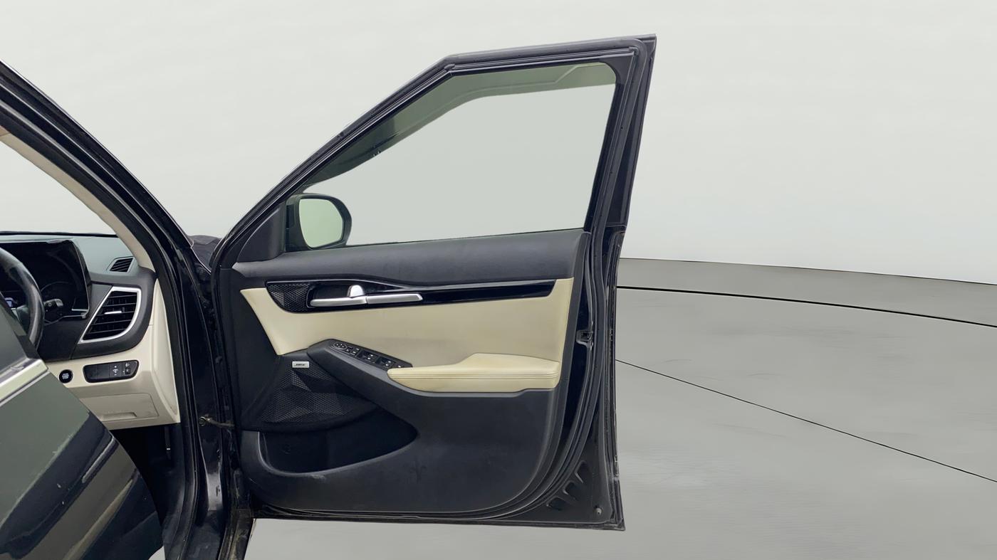 2020 KIA SELTOS HTX PLUS AT1.5 DIESEL, Diesel, Automatic, 1,31,310 km, RHS Front Door