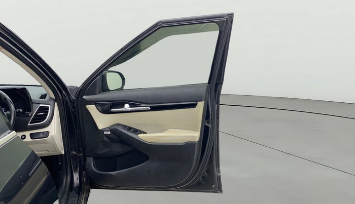 2020 KIA SELTOS HTX PLUS AT1.5 DIESEL, Diesel, Automatic, 1,31,214 km, RHS Front Door