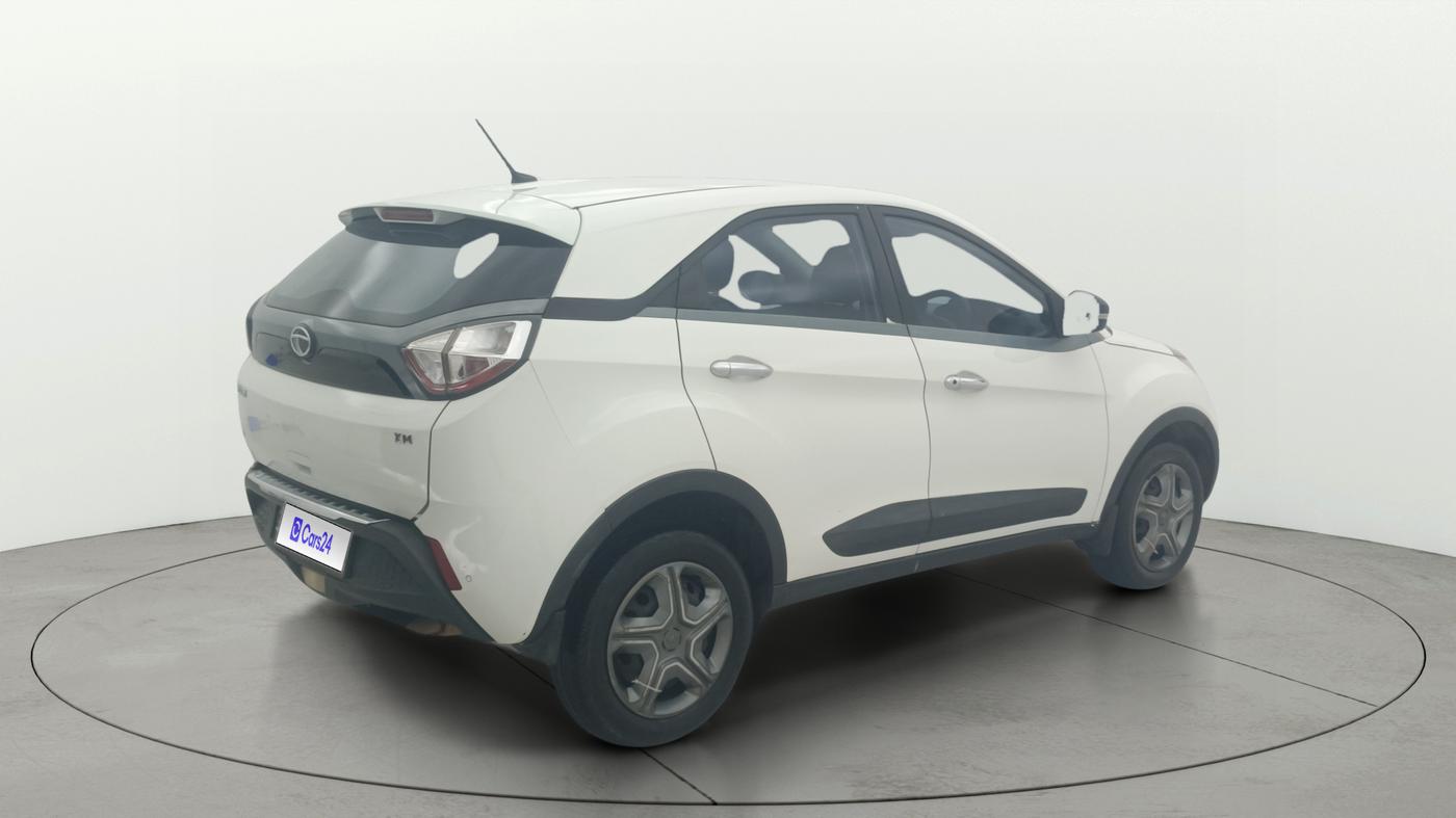 2018 Tata NEXON XM DIESEL, Diesel, Manual, 97,923 km, Right Back Diagonal