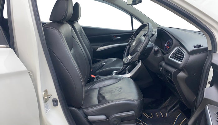 2020 Maruti S Cross ALPHA 1.5, Petrol, Manual, 47,280 km, Right Side Front Door Cabin