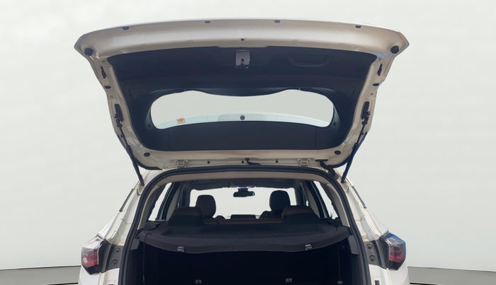 2021 Tata Harrier XZ PLUS 2.0L, Diesel, Manual, 88,963 km, Boot Door Open