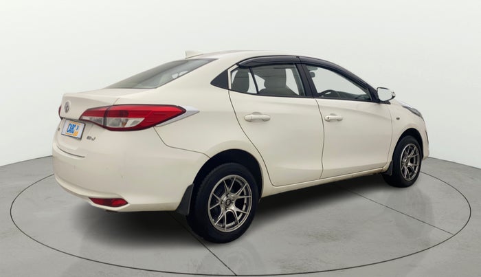 2021 Toyota YARIS J MT, Petrol, Manual, 42,024 km, Right Back Diagonal