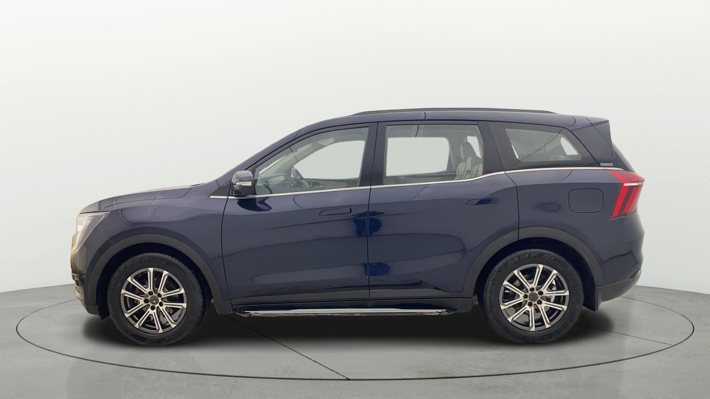 2023 Mahindra XUV700 AX 7 D AT 7 STR, Diesel, Automatic, 87,623 km, Left Side