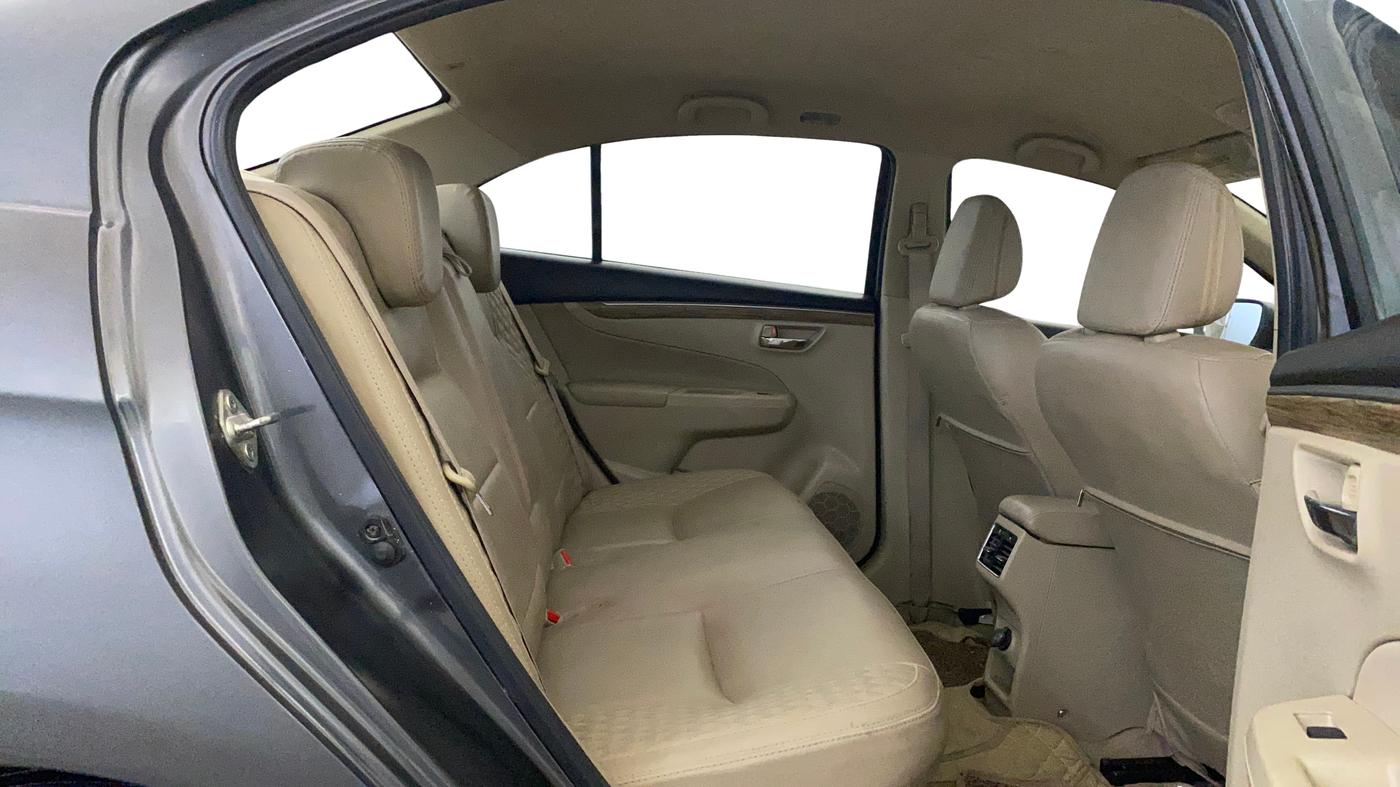 2023 Maruti Ciaz ZETA 1.5 SHVS MT PETROL, Petrol, Manual, 70,512 km, Right Side Rear Door Cabin