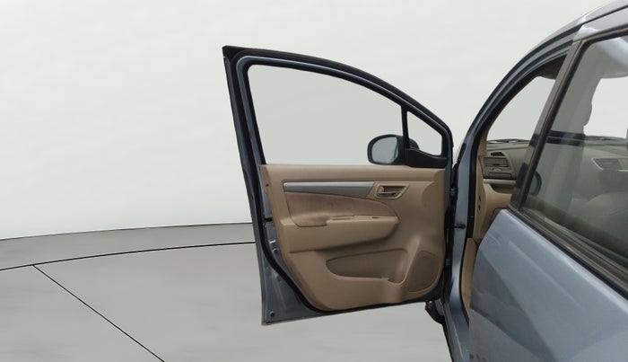 2014 Maruti Ertiga ZXI, CNG, Manual, 47,925 km, LHS Front Door