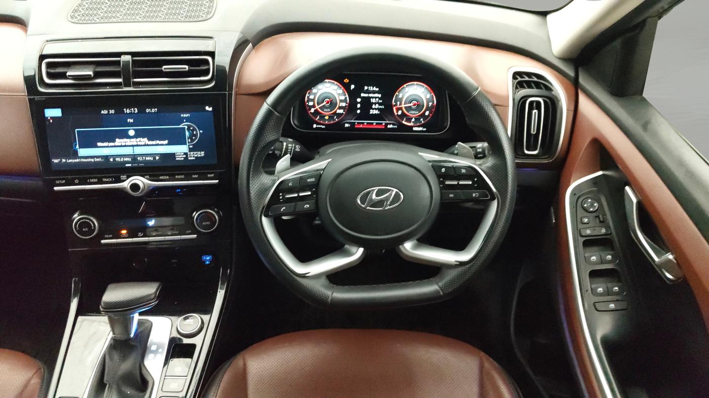 2021 Hyundai ALCAZAR 2.0 SIGNATURE (O) AT 6STR, Petrol, Automatic, 1,05,636 km, Steering Wheel Close Up