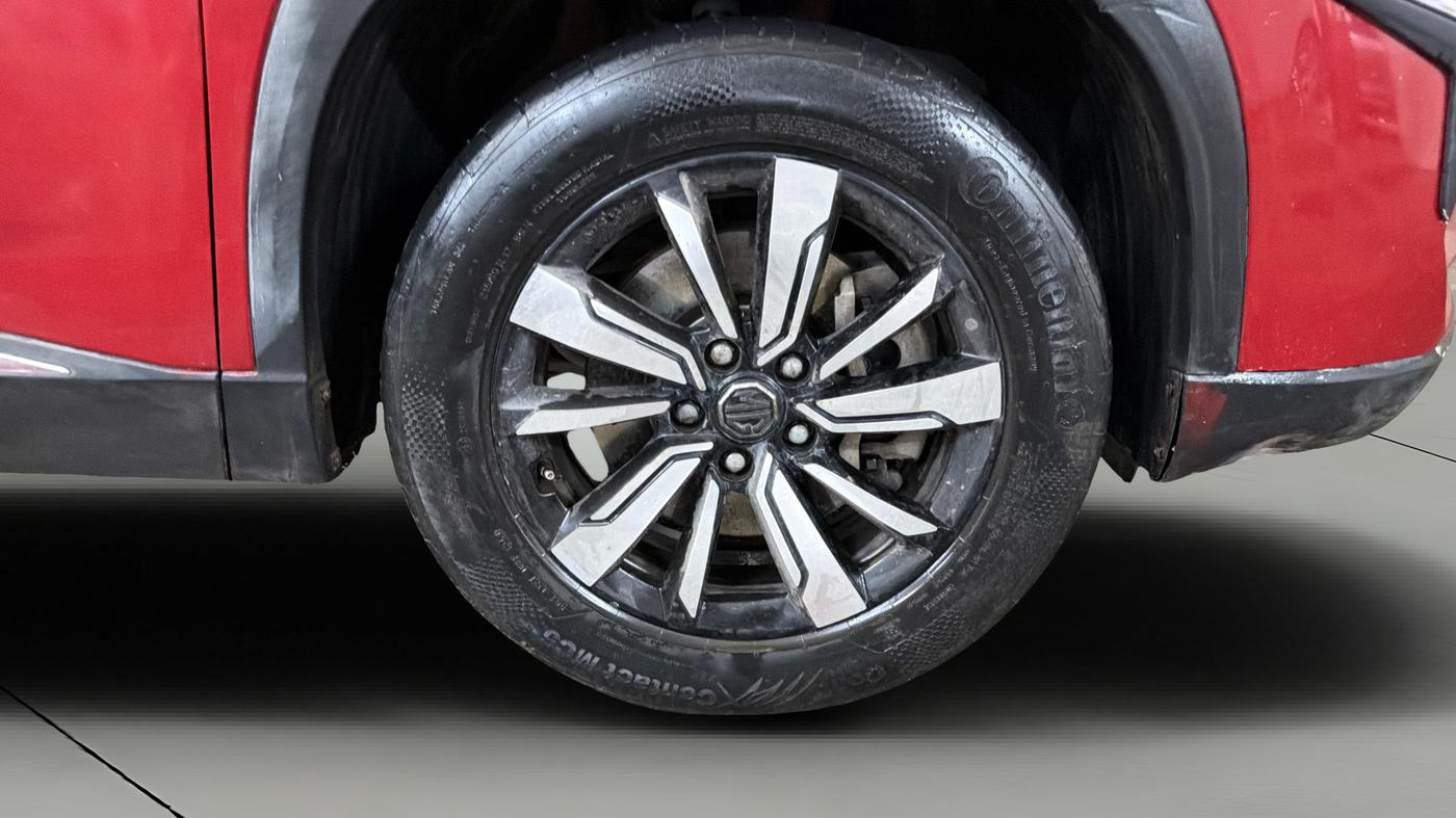 2020 MG HECTOR PLUS SHARP 1.5 PETROL TURBO DCT 6-STR, Petrol, Automatic, 33,488 km, Right Front Wheel