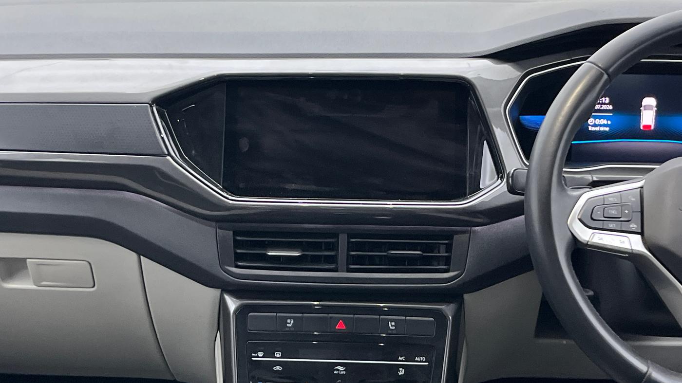 2022 Volkswagen TAIGUN TOPLINE 1.0 TSI AT, Petrol, Automatic, 27,592 km, Air Conditioner