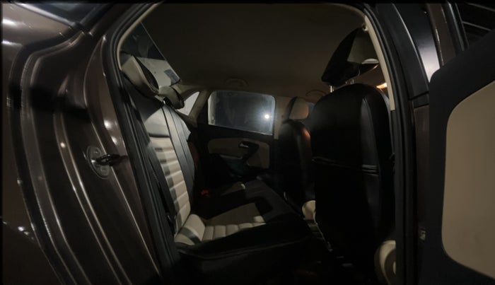 2016 Volkswagen Ameo COMFORTLINE 1.2L, Petrol, Manual, 58,672 km, Right Side Rear Door Cabin