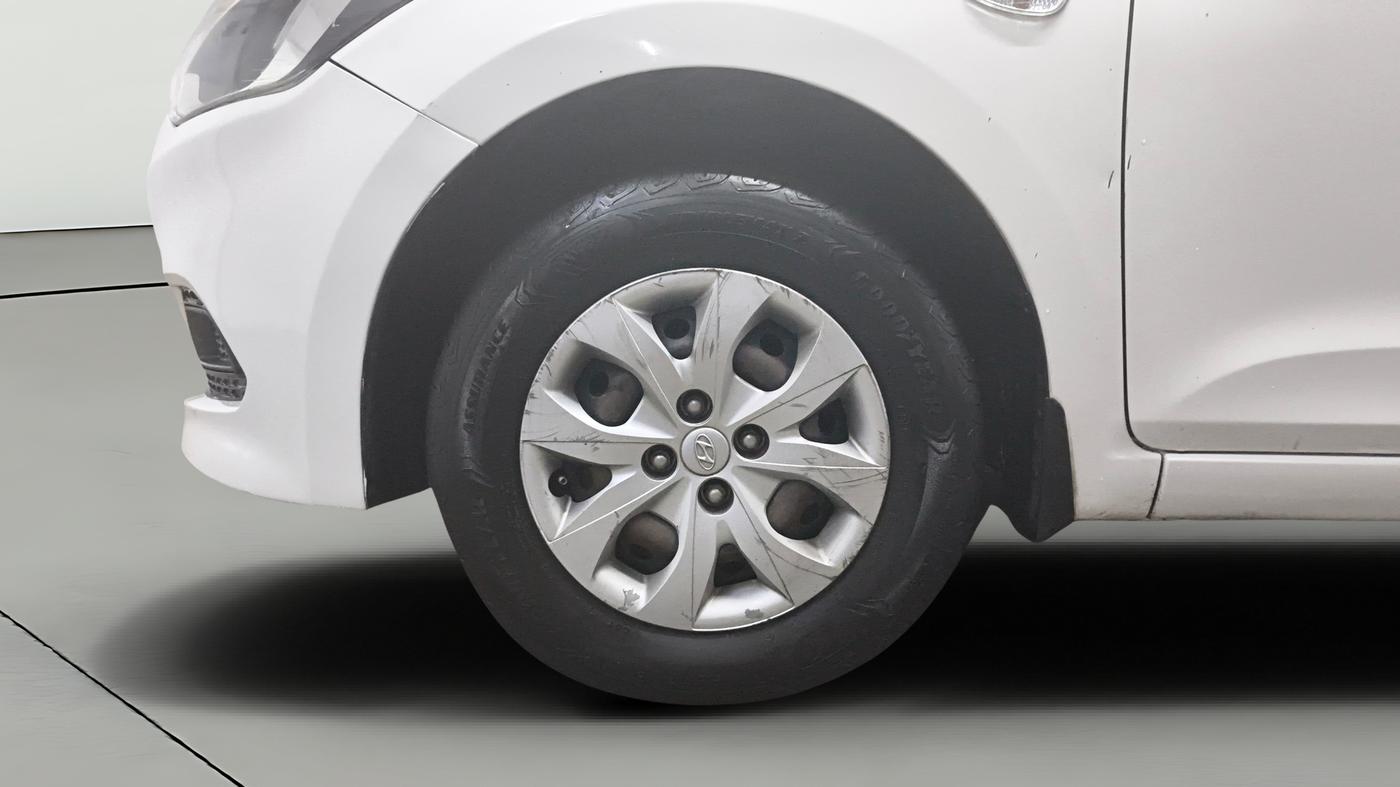 2015 Hyundai Elite i20 MAGNA 1.2, Petrol, Manual, 91,244 km, Left Front Wheel
