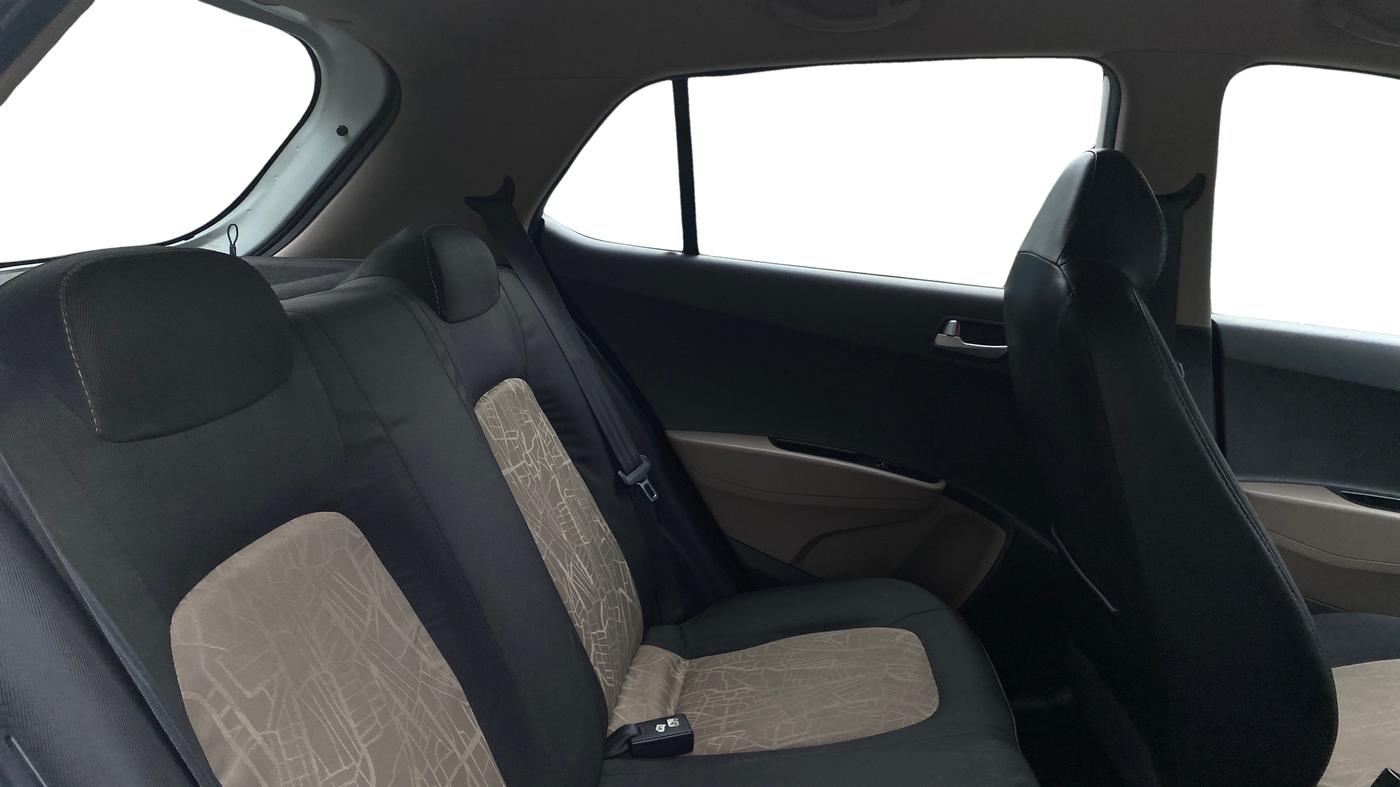 2014 Hyundai Grand i10 SPORTZ 1.2 KAPPA VTVT, Petrol, Manual, 44,102 km, Right Side Rear Door Cabin