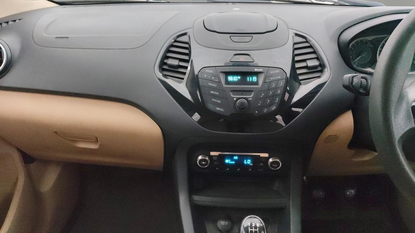 2016 Ford Figo Aspire TITANIUM 1.2 PETROL, Petrol, Manual, 83,026 km, Air Conditioner