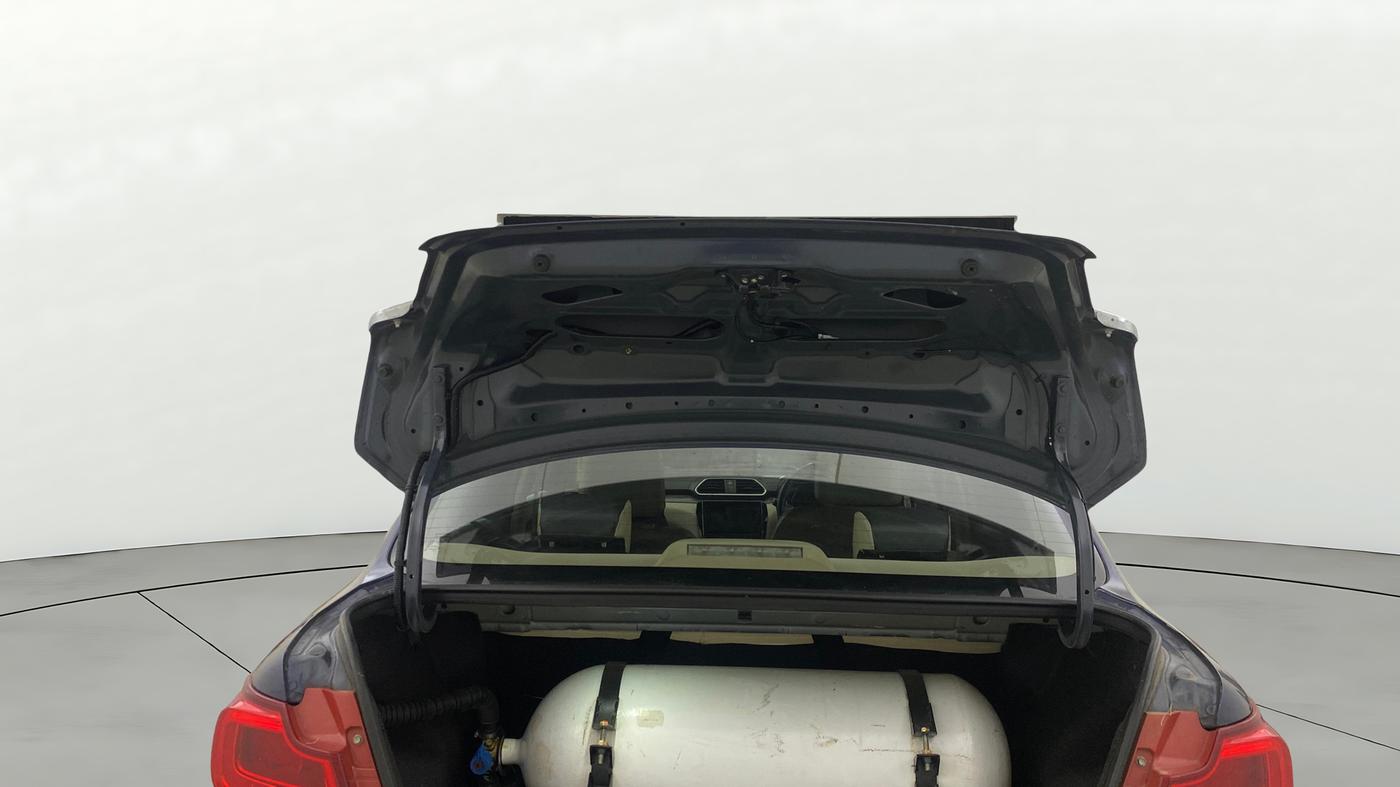 2022 Maruti Dzire ZXI CNG, CNG, Manual, 60,608 km, Boot Door Open