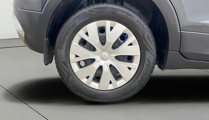 2022 Volkswagen TAIGUN COMFORTLINE 1.0 TSI MT, Petrol, Manual, 26,852 km, Right Rear Wheel