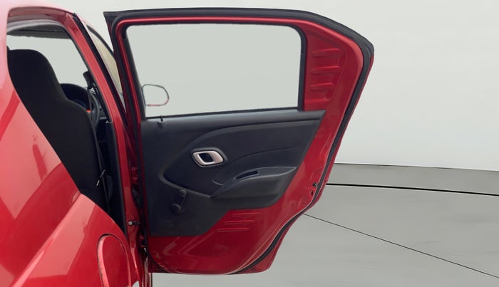 2018 Datsun Redi Go T (O), Petrol, Manual, 27,983 km, RHS Rear Door