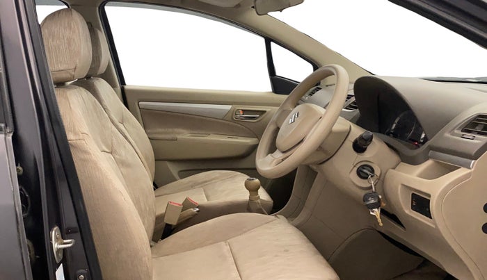 2014 Maruti Ertiga VXI, Petrol, Manual, 48,022 km, Right Side Front Door Cabin