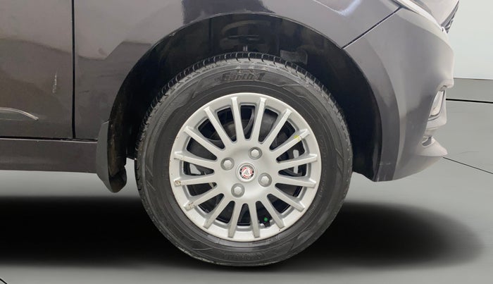 2022 Tata Tiago XZ PLUS CNG, CNG, Manual, 82,130 km, Right Front Wheel